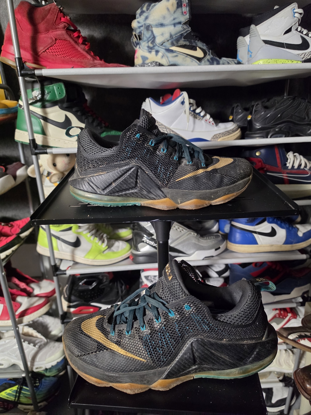 🔥 Nike Lebron 12 Carbon Fiber SVSM Men’s Size 11 Black Gold Low